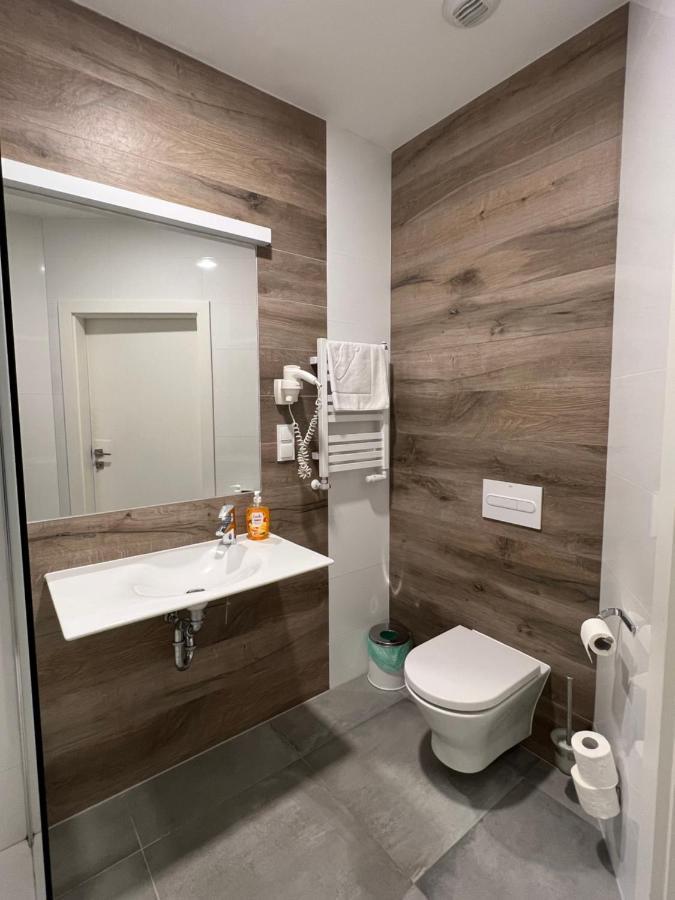 Aparthotel Apartamenty Czarna Gora 112 西恩纳 外观 照片